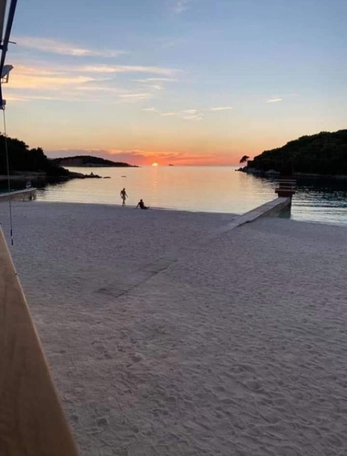 Vila Kylie Ksamil Esterno foto